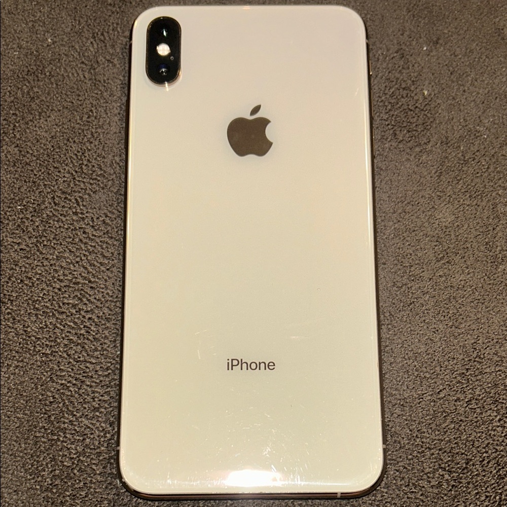 Apple iPhone 256GB AT&T - Picture 2 of 5